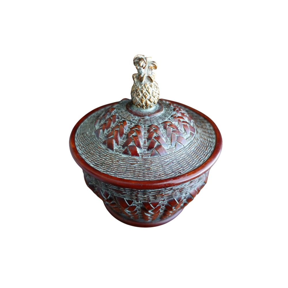 Hand Painted Dezine ceramic trinket box‎ with a golden pineapple on lid